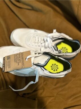 Size 9 Nike men’s White Sneakers with Neon Yellow Insole